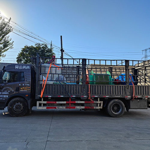 1.2米礦用提升絞車裝車發貨！